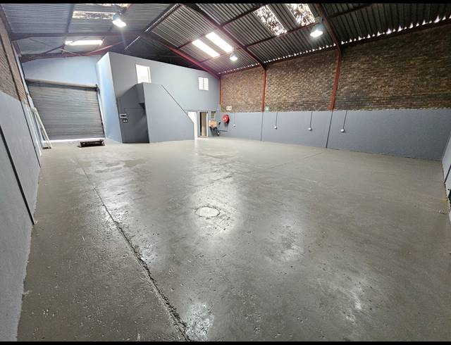 264M² FACTORY TO LET IN ANDERBOLT